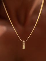COLLAR CON DIJE CUADRADO